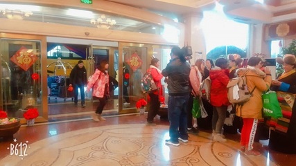 冬游西藏迎熱潮，藏歷新年山南市喜接百人旅游團